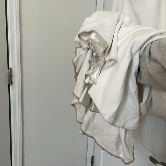 Jenny Yoo Sabel Wedding Dress | Size 2, Altered (See Description) - Picture 13 of 16